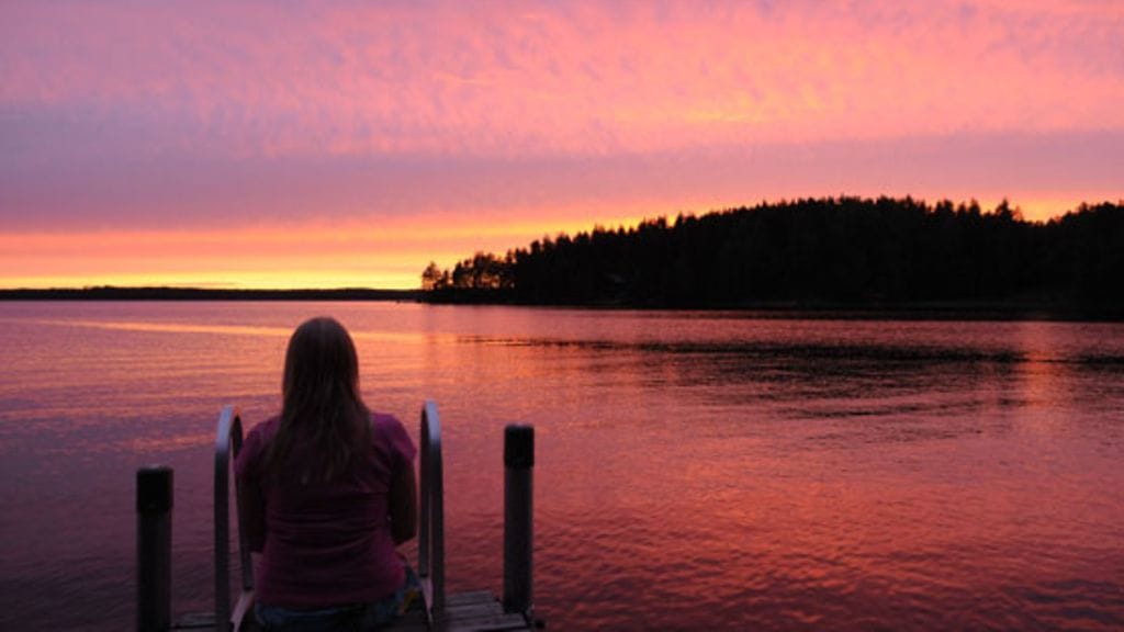 Kovin punainen taivas voi viestiä sateen tulosta.