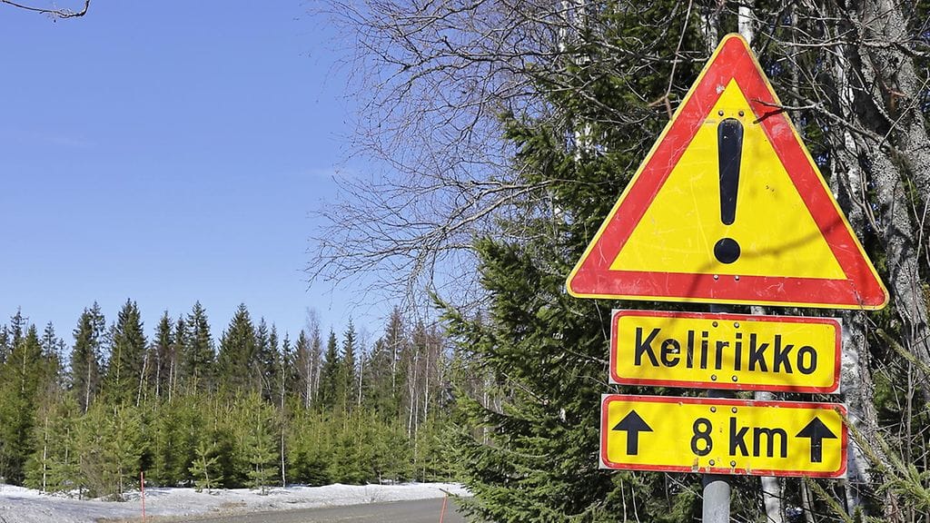 Väylävirasto arvioi, että teiden reikiintymistä voi tapahtua kevään aikana ympäri maata, jos hankalia kelejä esiintyy.