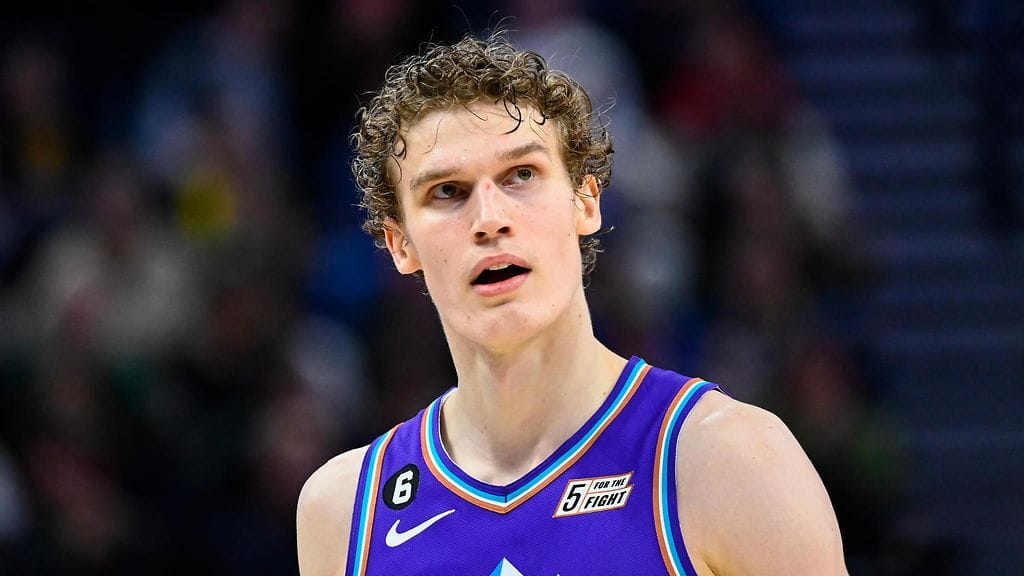 Pudotuspelikilvassa oleva Utah Jazz on hävinnyt kaksi ottelua peräkkäin. Lauri Markkasen pistekeskiarvo ottelua kohti on tällä hetkellä 25,2.