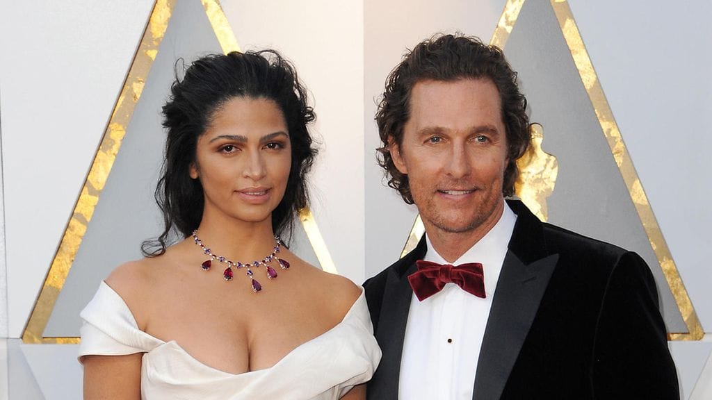 Matthew McConaughey koki vaimonsa Camilan kanssa ikimuistoisen lentomatkan matkustaessaan Teksasista Saksaan.