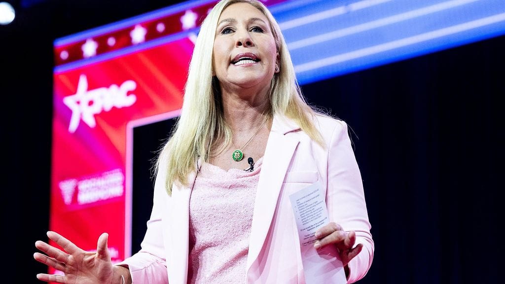 Kongressiedustaja Marjorie Taylor Greene konservatiivien CPAC-konferenssissa perjantaina.