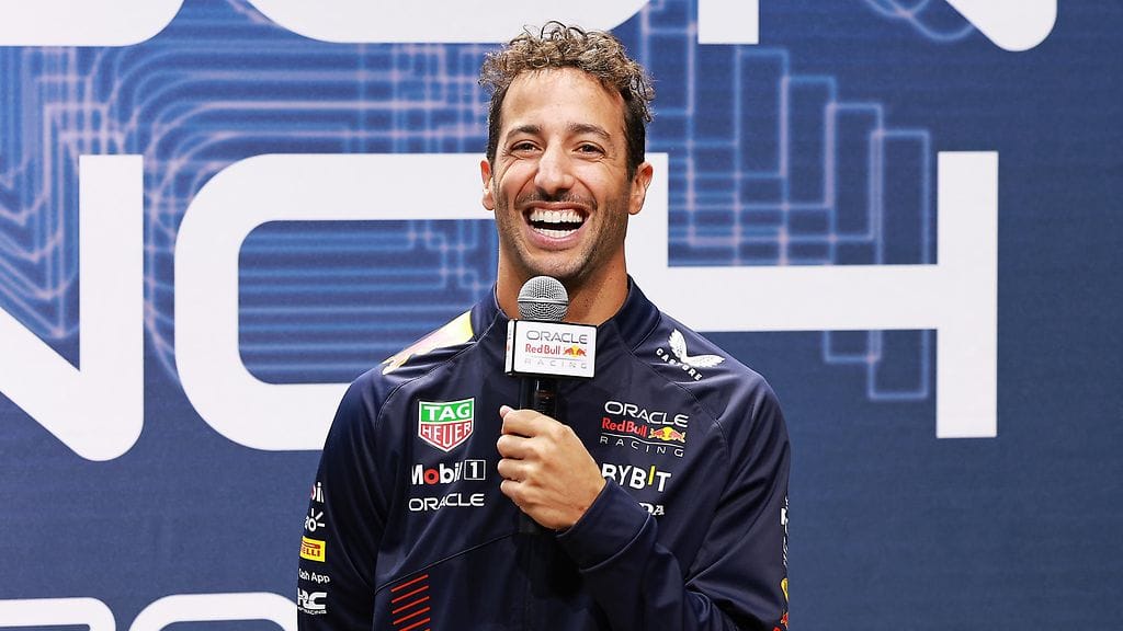 Daniel Ricciardo palasi täksi vuodeksi Red Bullin asuun, tällä kertaa reservikuljettajana.