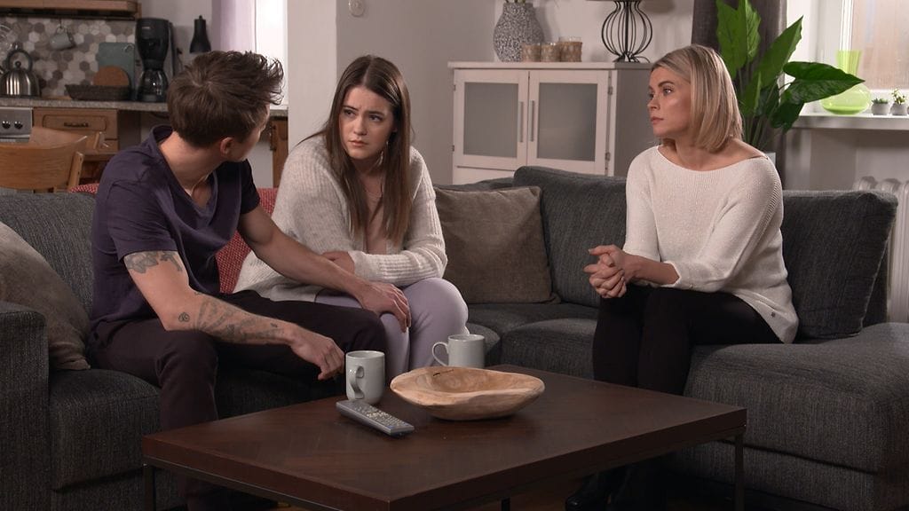 4375 02 kristian nella eva