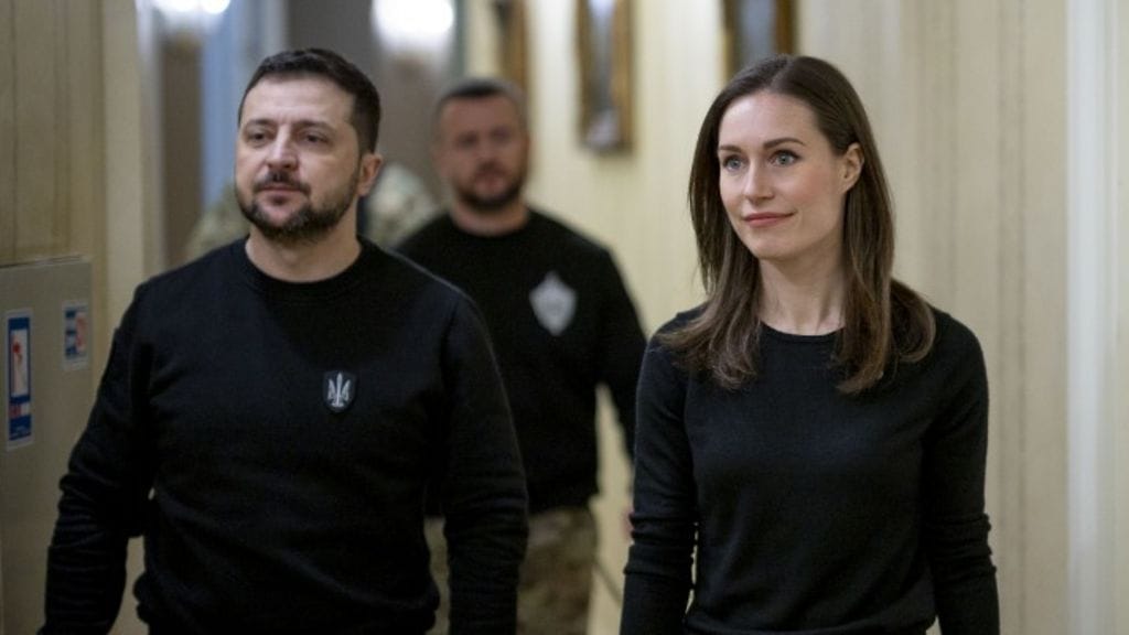 Volodymyr Zelenskyi ja Sanna Marin (sd.) Kiovassa maaliskuussa 2023.
