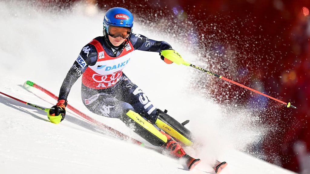 Mikaela Shiffrin on nyt maailmancup-voitoissa yksin kärjessä.