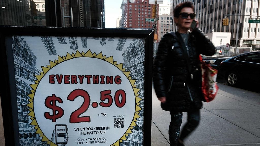 Yhdysvaltojen kuluttajahinnat nousivat helmikuussa kuudella prosentilla vuoden takaisesta.