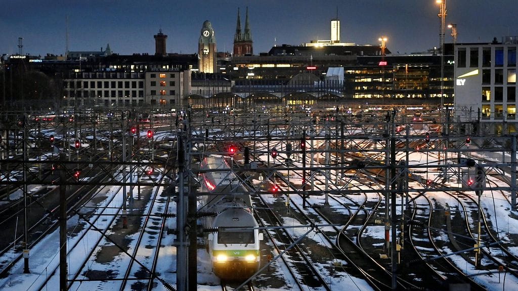 Mahdollinen lakko pysäyttäisi koko junaliikenteen.