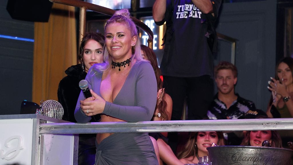 Paige VanZantin suutelema kortti ei mennyt pikkurahalla.