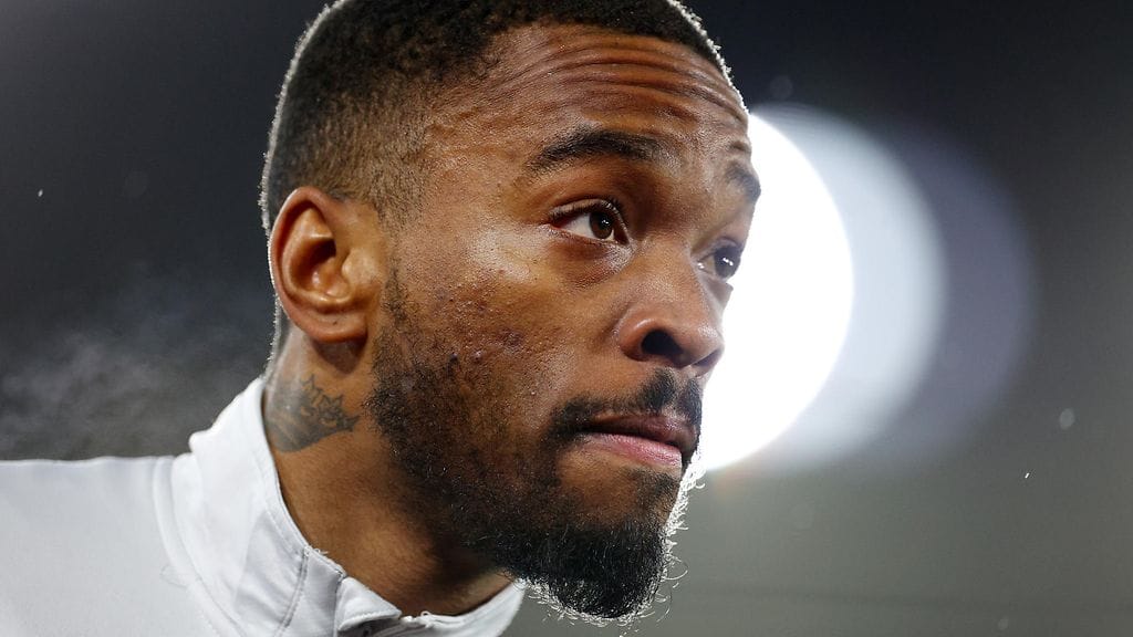 Pelikentällä kulkee, mutta Ivan Toneylla on riittänyt selviteltävää sen ulkopuolella.