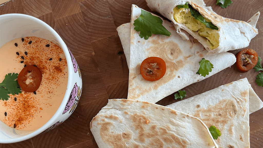 Tortillamunakas on mainio aamupala, mutta maistuu myös lounaaksi tai iltapalaksi.