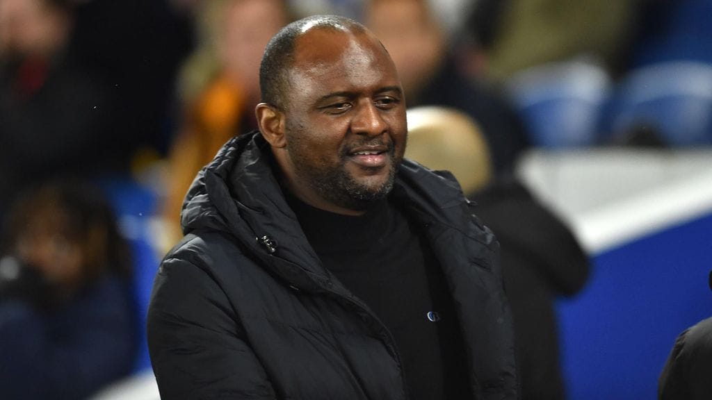 Patrick Vieira sai potkut Crystal Palacen peräsimestä.