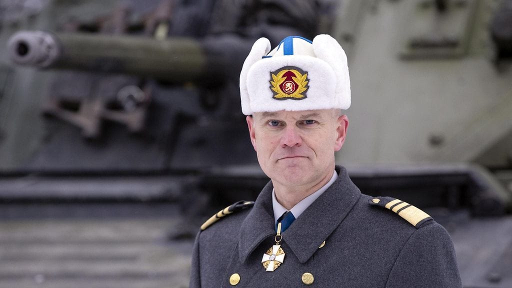 Suomen maavoimien komentaja Pasi Välimäki vieraili Ukrainassa.