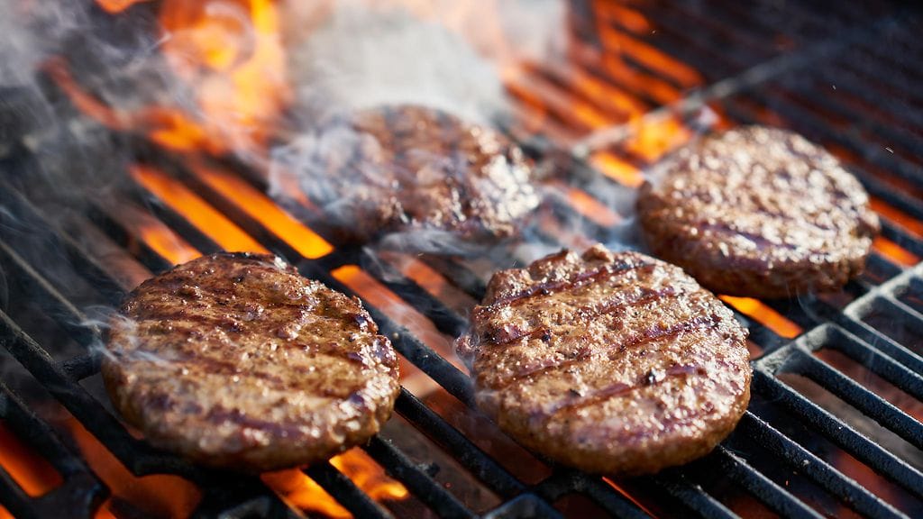 jauhelihapihvit grillissä