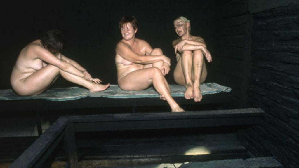 Saunatutkijan mielestä sauna on tärkeä myös sosiaalisessa mielessä.