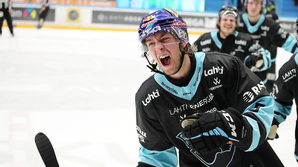 Pelicans tekee 2-2 maalin ilman maalivahtia