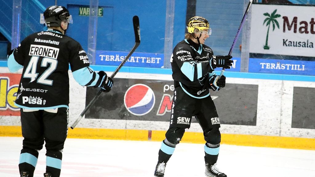 Pelicans tekee 2-1 maalin ylivoimalla