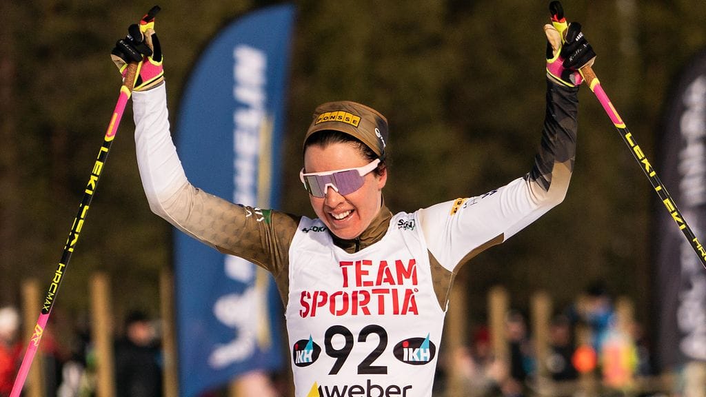 Kerttu Niskanen voitti Suomen mestaruuden 30 kilometrin vapaahiihtotavan kisassa.