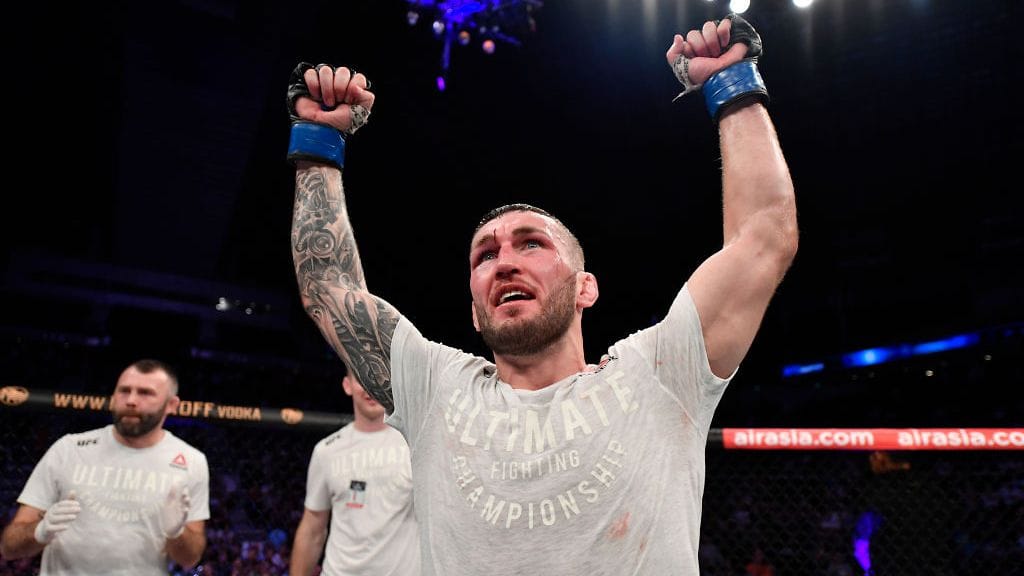 Vapaaottelija Stevie Rayn perheen tarina herätti voimakkaan reaktion, joka tuotti nopeasti rahat tyttären aivoleikkausta varten.