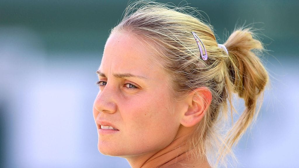 Ex-tennishuippu Jelena Dokic avautui isänsä väkivaltaisesta käytöksestä.