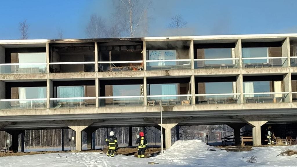 Hotellipalosta levisi ihmisille haitallista savua Pieksämäen keskustan suuntaan.