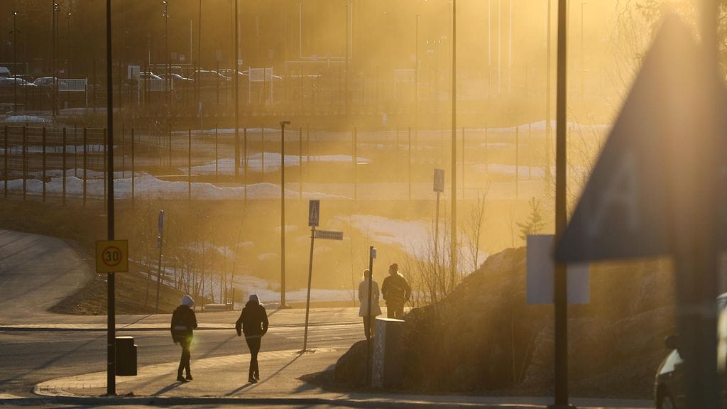 Pölytilanne helpottuu katujen puhdistuksen edetessä sekä sateiden myötä.