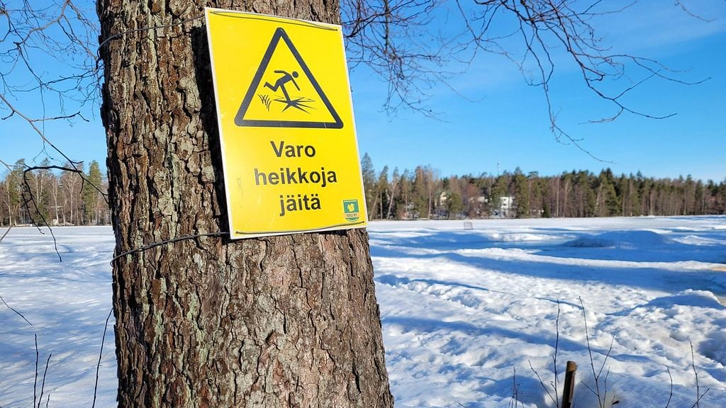 Kevätjäät ovat jo hauraita.