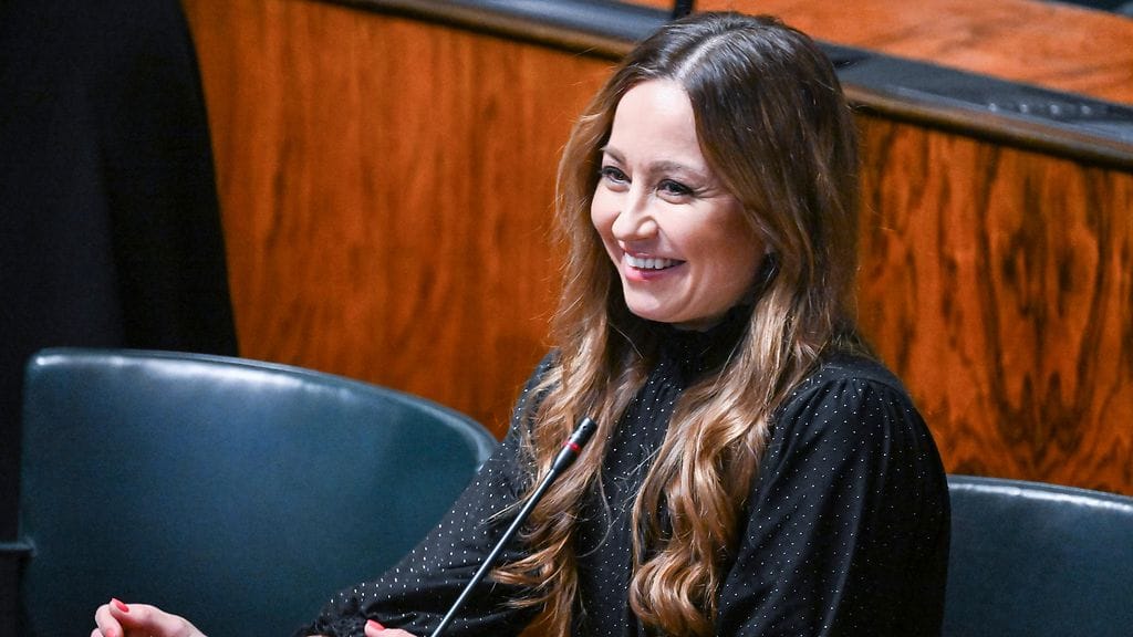 Entinen kansanedustaja Jaana Pelkonen siirtyvät työskentelemään viestintätoimisto Ellun Kanoihin.