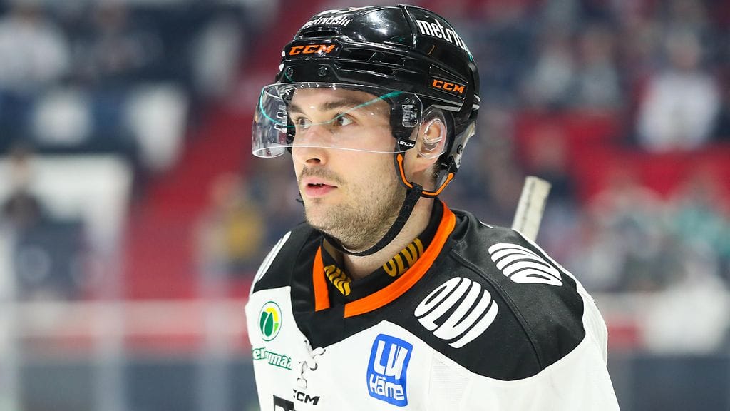 Matti Järvinen siirtyy Tshekin pääsarjaan.