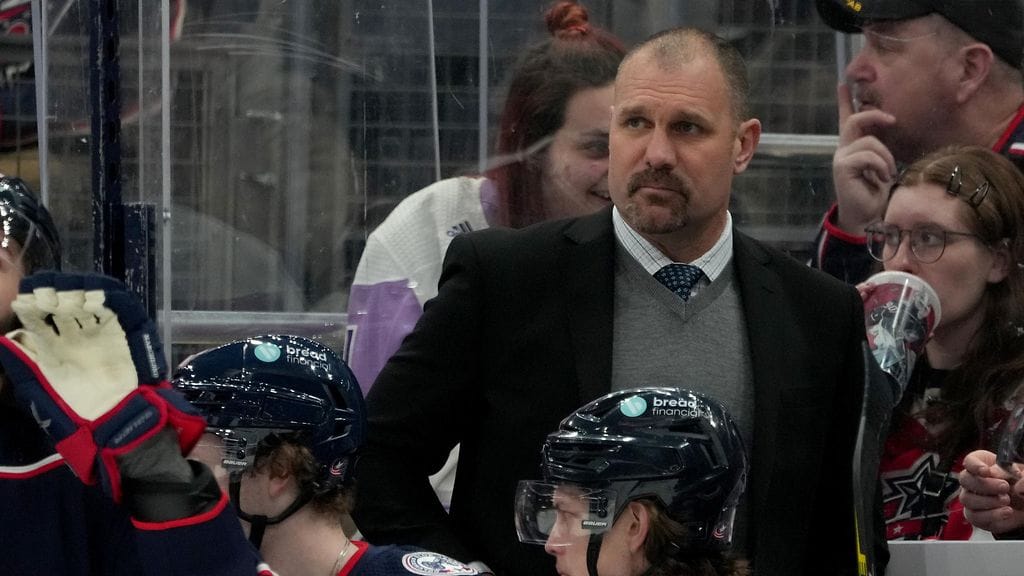 Brad Larsen joutui lähtemään Columbus Blue Jacketsista.