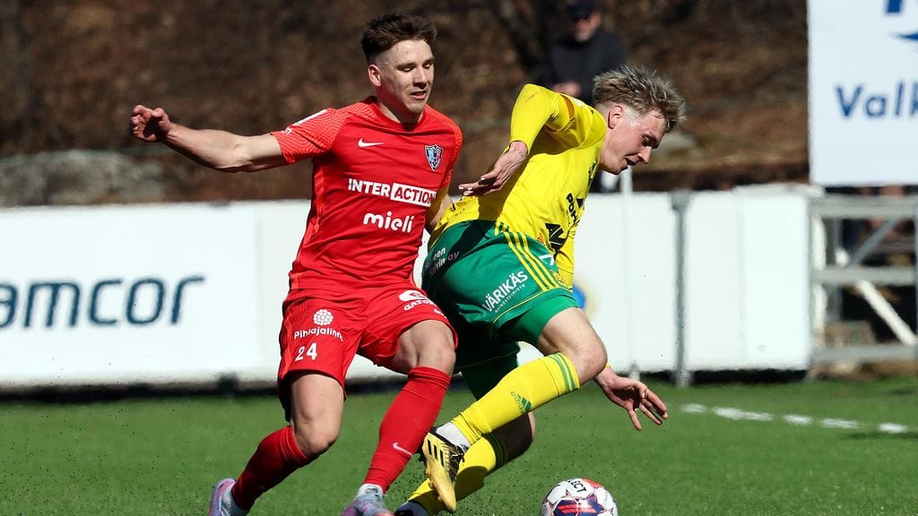 Timo Stavitski (vas.) teki Interille maalin, josta Inter ei kuitenkaan saanut maalia.