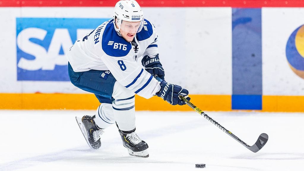 Teemu Pulkkinen on kiekkoillut venäläissarjassa vuodesta 2018. Kuva vuodelta 2020.