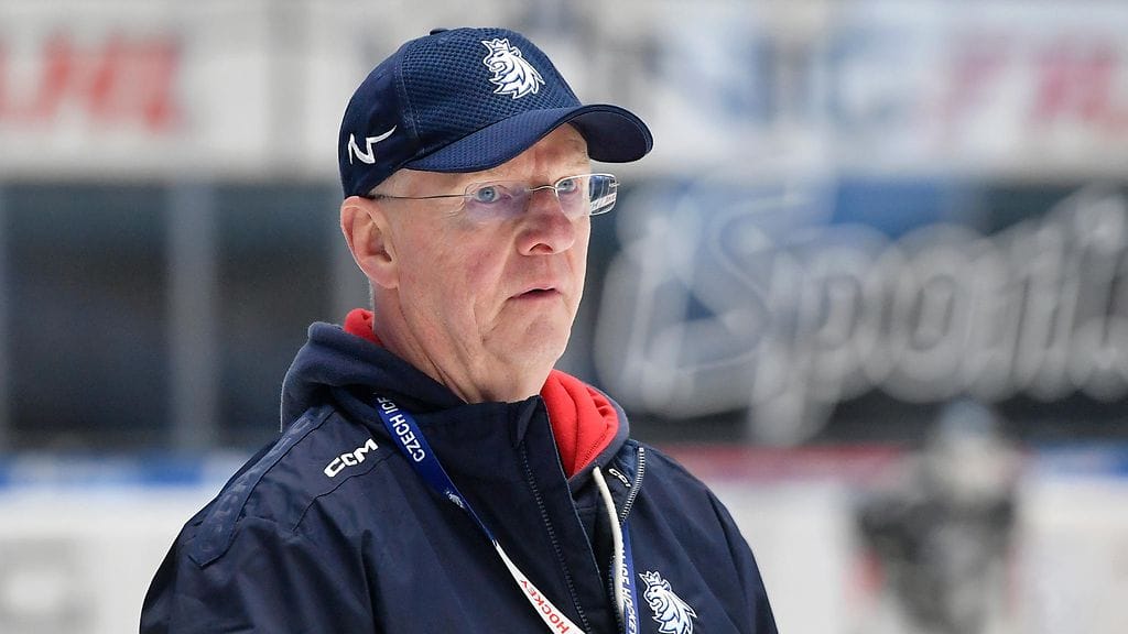 Kari Jalosen valmentaman Tshekin MM-leirillä ei nähdä kahta tähtipuolustajaa, joiden kerrotaan suuntaavan ensi kaudeksi KHL:ään.