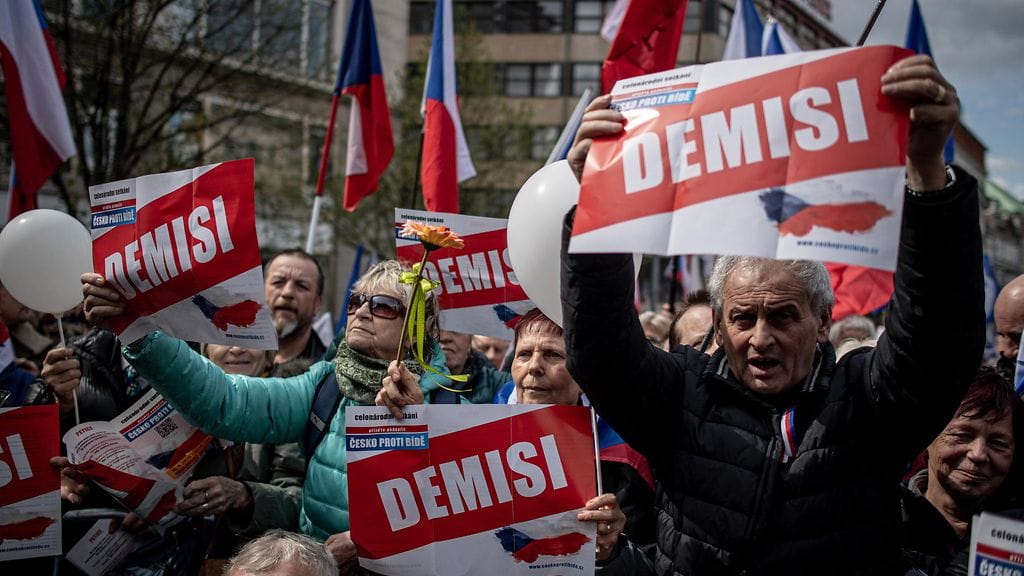 1604  Tsekki mielenosoitus