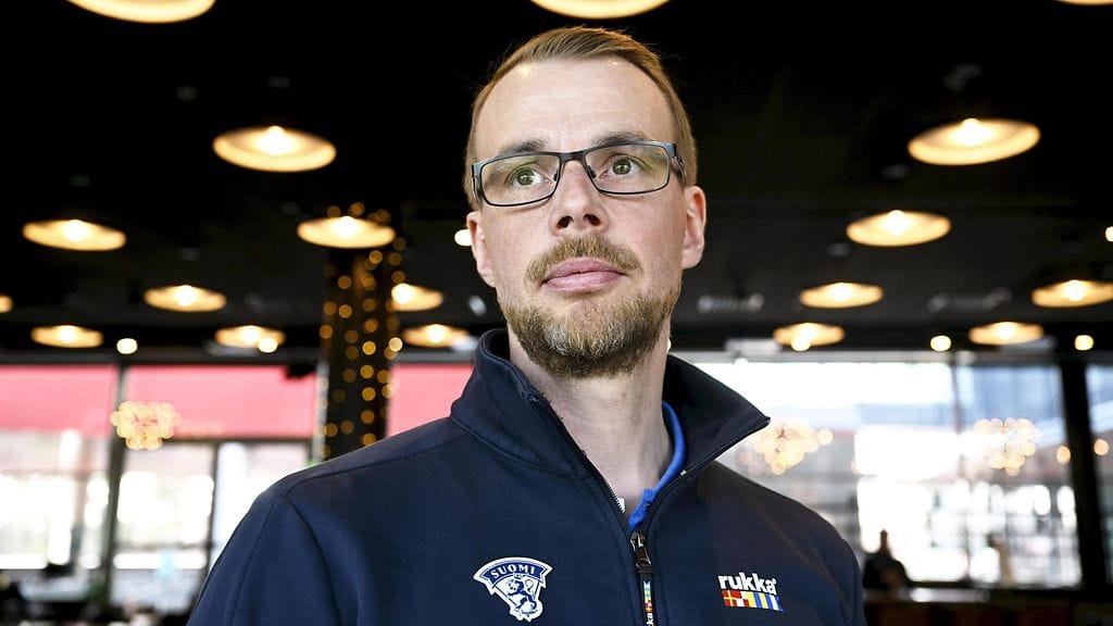 Pikkuleijonien päävalmentaja Lauri Merikivi palasi myös JYP-aikaansa.