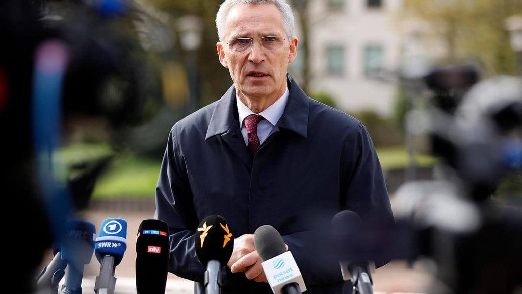 Jens Stoltenberg: "Liittolaiset ovat hyväksneet, että Ukrainasta tulee Naton jäsen"