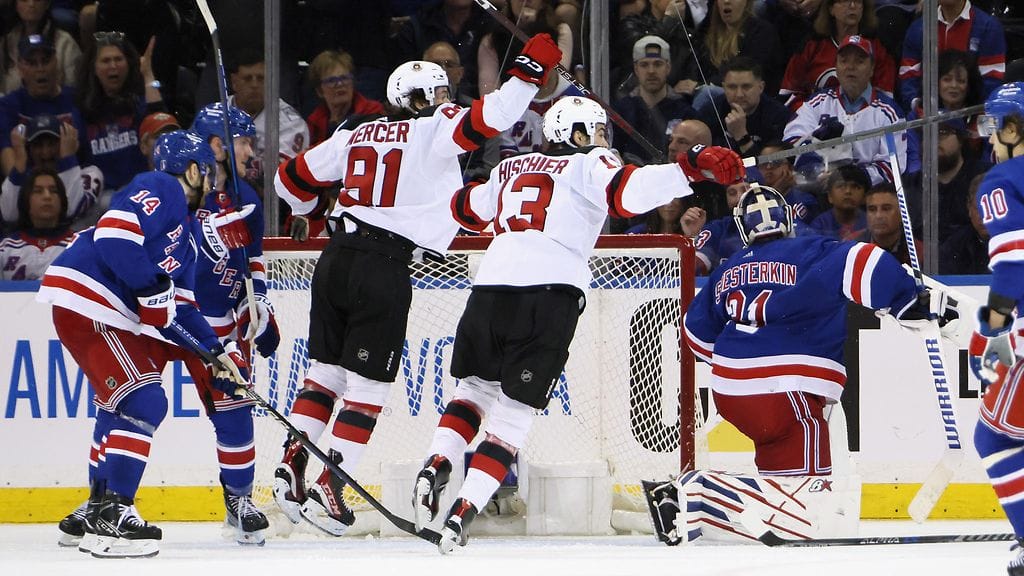 Devils avasi voittotilinsä.