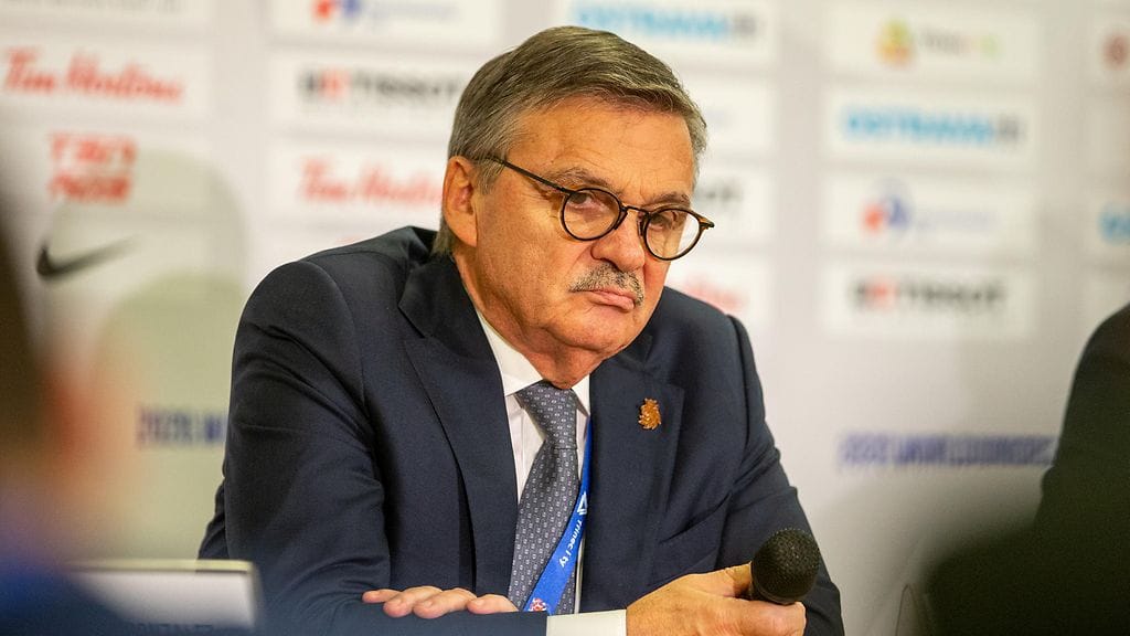 René Faselin kerrotaan olevan jälleen auttamassa KHL:ää.