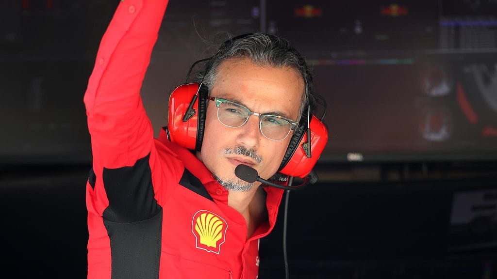 Laurent Mekies hyppää Alpha Taurin tallipomoksi.