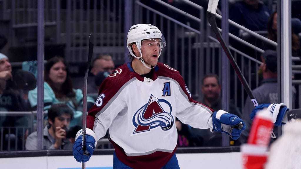 Mikko Rantanen onnistui maalinteossa Seattle Kraken -ottelusarjan kuudennessa ottelussa.