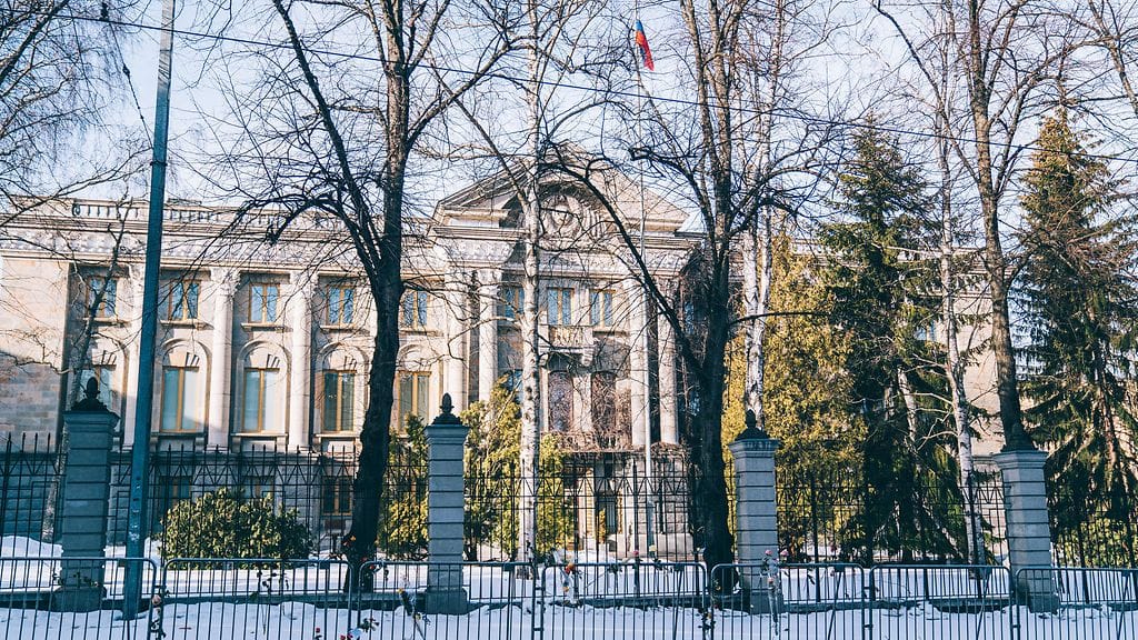 Venäjän Tehtaankadun suurlähetystö Helsingissä.