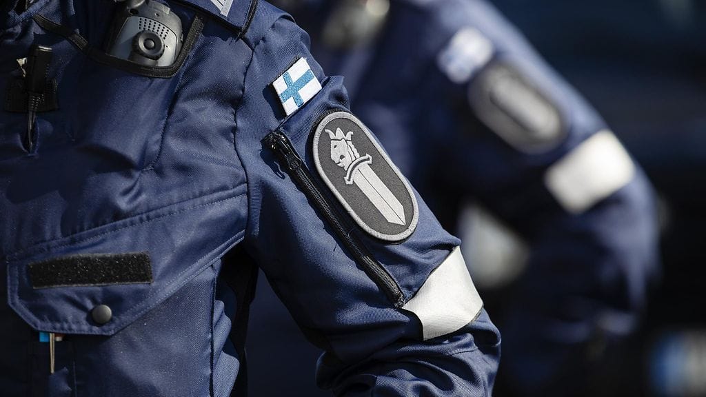 Tuomitut määrättiin maksamaan uhreille yhteensä yli 250 000 euron korvaukset.