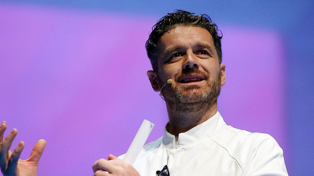 Jock Zonfrillo on poissa.