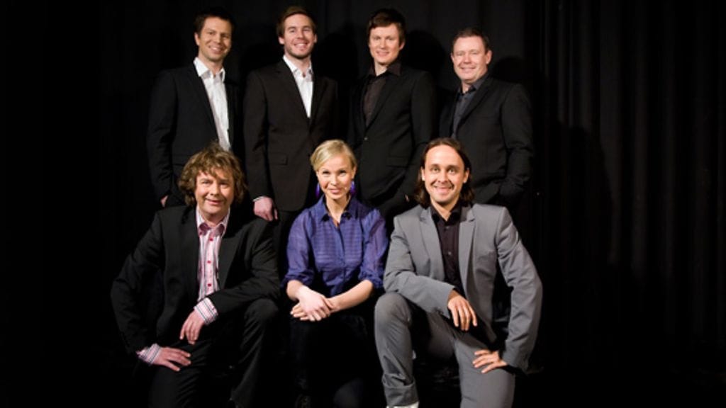 FUTIS+ -toimittajattiimi 2010.