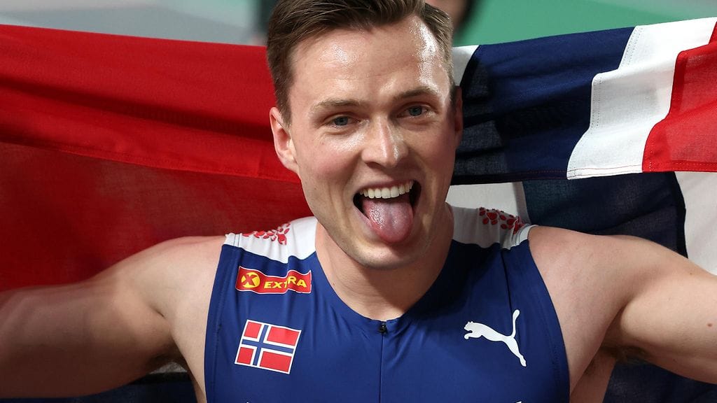 Karsten Warholm on 400 metrin aitojen maailmanennätyksen haltija.