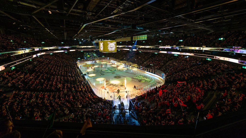 Ilves-suuruus ja Jääkiekkoleijona on poissa.