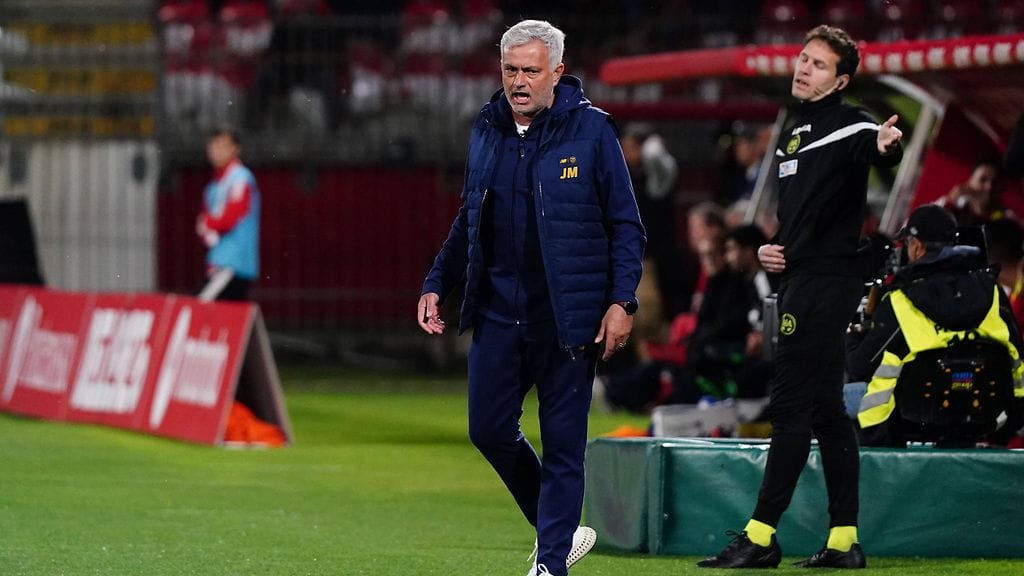 José Mourinho Monza-ottelussa keskiviikkoiltana.