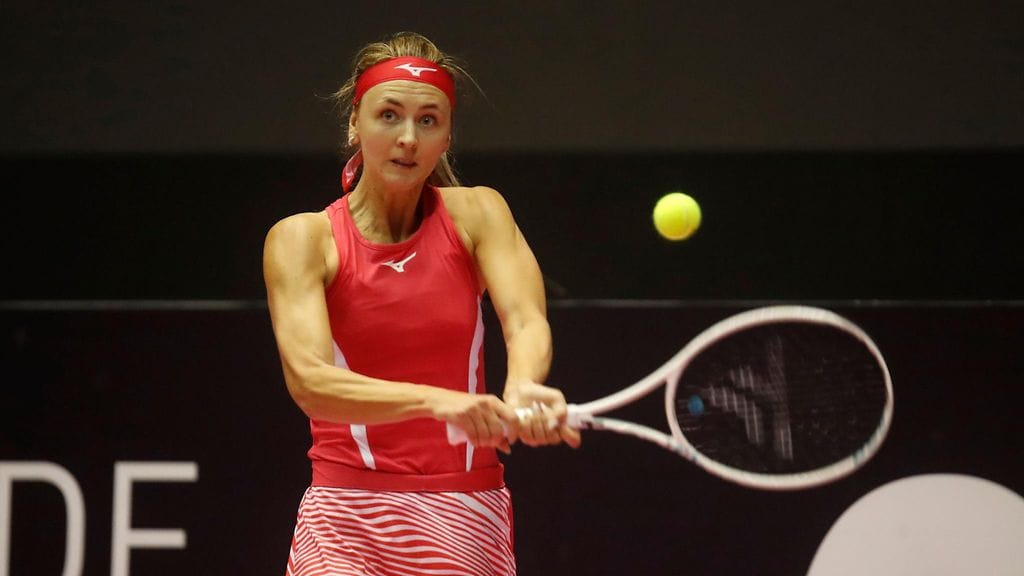 Sodan kauhuista muistuttanut ääni sai Maryna Volynetsin kyyneliin kesken ottelun.