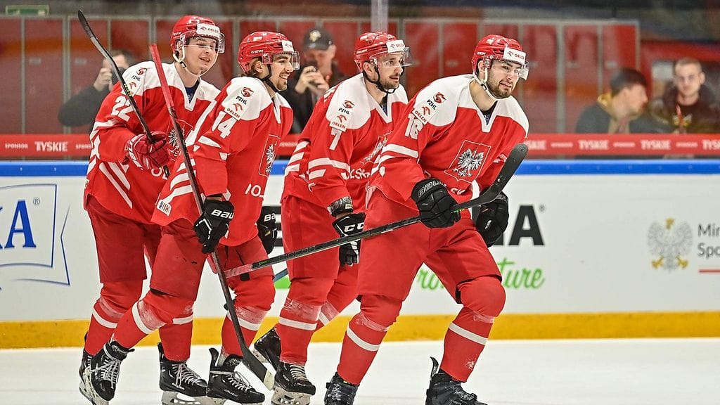 Puola pelaa vuoden päästä jääkiekon MM-kisoissa. Kuva on huhtikuulta.