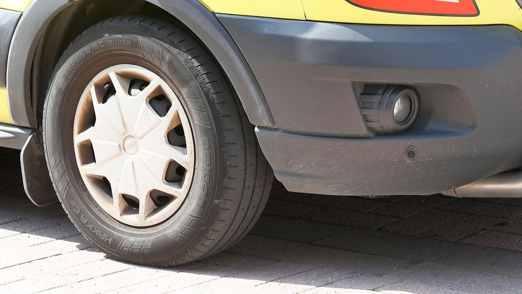 Lohjalla ulosajossa loukkaantunut nainen kuoli myöhemmin sairaalassa.