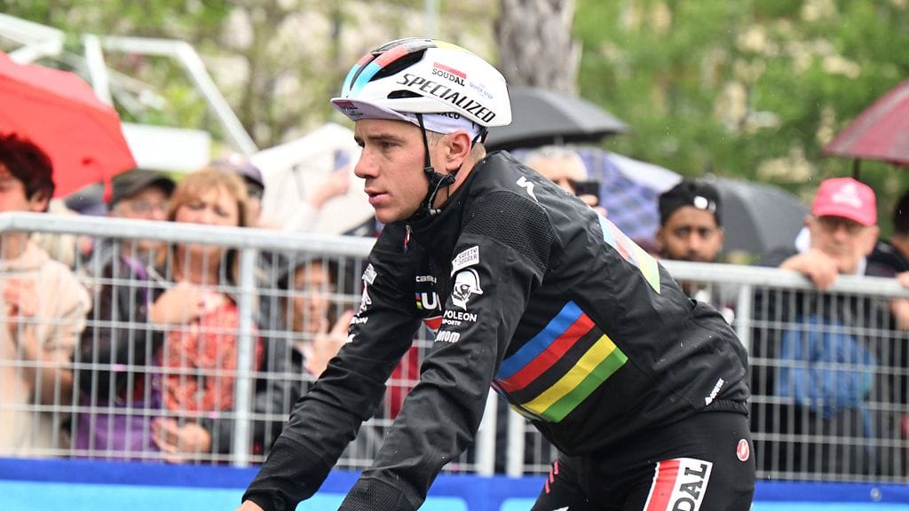 Remco Evanopoel jatkaa Italian ympäriajossa kakkossijalla.